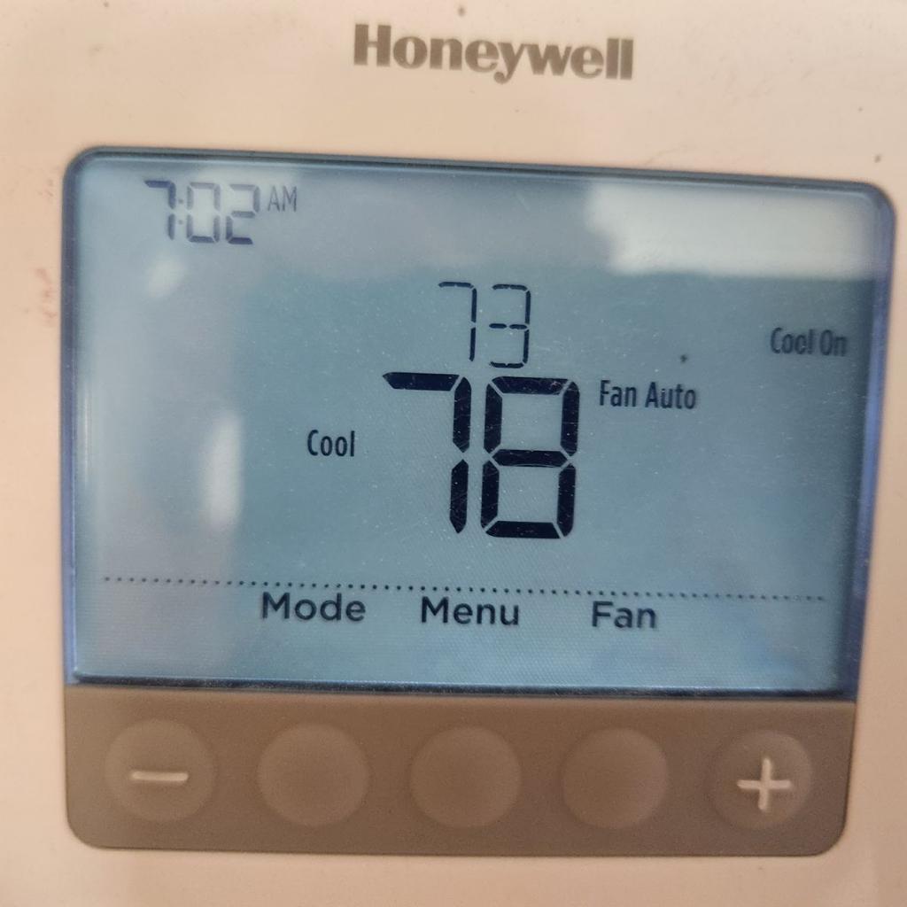 AC Not Cooling? Emergency Troubleshooting Guide for Texas Businesses