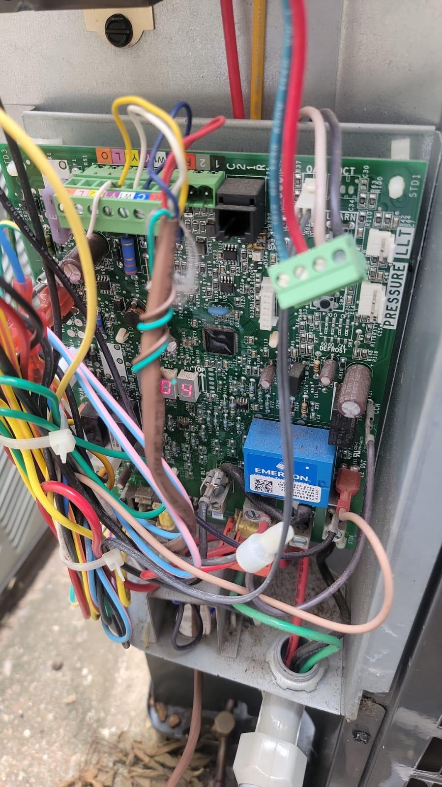 Hvac Control Board Repair - How to Choose an HVAC Contractor in Texas | HVAC247PRO Houston